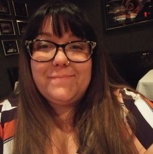 Meet your Posher, Desiree